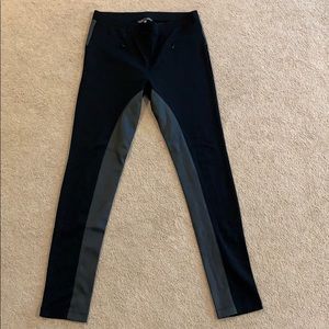 Victoria secret leggings.